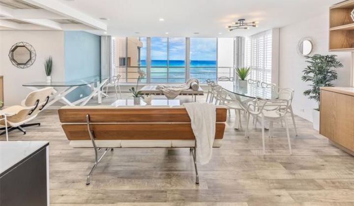 2979 Kalakaua Avenue,Honolulu,Hawaii,96815,1 Bedroom Bedrooms,1 BathroomBathrooms,Condo/Townhouse,Kalakaua,8,18278360