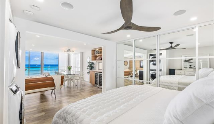 2979 Kalakaua Avenue,Honolulu,Hawaii,96815,1 Bedroom Bedrooms,1 BathroomBathrooms,Condo/Townhouse,Kalakaua,8,18278360