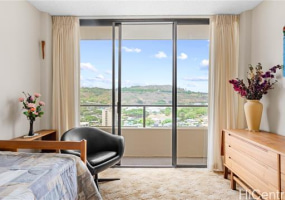 1717 Mott Smith Drive,Honolulu,Hawaii,96822,2 ベッドルーム ベッドルーム,2 バスルームバスルーム,コンド / タウンハウス,Mott Smith,17,18278404