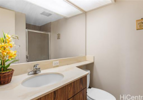 1717 Mott Smith Drive,Honolulu,Hawaii,96822,2 ベッドルーム ベッドルーム,2 バスルームバスルーム,コンド / タウンハウス,Mott Smith,17,18278404