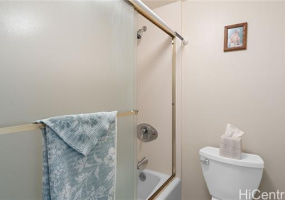 1717 Mott Smith Drive,Honolulu,Hawaii,96822,2 ベッドルーム ベッドルーム,2 バスルームバスルーム,コンド / タウンハウス,Mott Smith,17,18278404