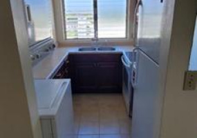 1555 Pohaku Street,Honolulu,Hawaii,96817,1 Bedroom Bedrooms,1 BathroomBathrooms,Condo/Townhouse,Pohaku,6,18278637