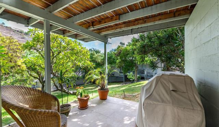 1510 Kalaniiki Street,Honolulu,Hawaii,96821,3 Bedrooms Bedrooms,2 BathroomsBathrooms,Single family,Kalaniiki,18279050