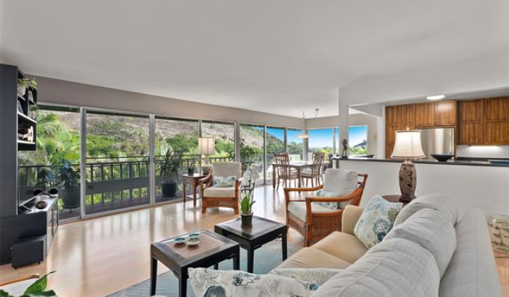 1510 Kalaniiki Street,Honolulu,Hawaii,96821,3 Bedrooms Bedrooms,2 BathroomsBathrooms,Single family,Kalaniiki,18279050