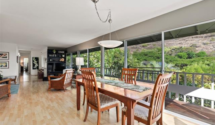 1510 Kalaniiki Street,Honolulu,Hawaii,96821,3 Bedrooms Bedrooms,2 BathroomsBathrooms,Single family,Kalaniiki,18279050
