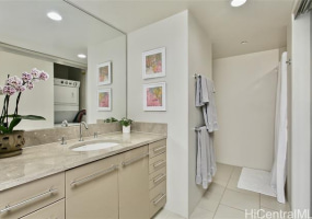 1200 Queen Emma Street,Honolulu,Hawaii,96813,3 Bedrooms Bedrooms,2 BathroomsBathrooms,Condo/Townhouse,Queen Emma,11,18734483