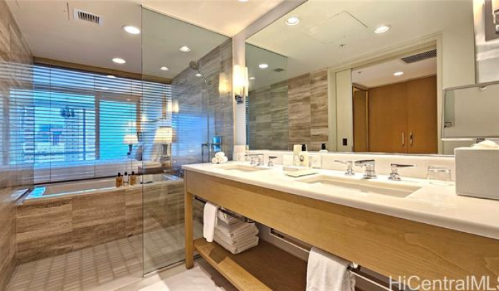 383 Kalaimoku Street,Honolulu,Hawaii,96815,1 BathroomBathrooms,Condo/Townhouse,Kalaimoku,20,18279374