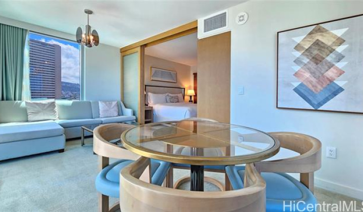 383 Kalaimoku Street,Honolulu,Hawaii,96815,1 BathroomBathrooms,Condo/Townhouse,Kalaimoku,20,18279374
