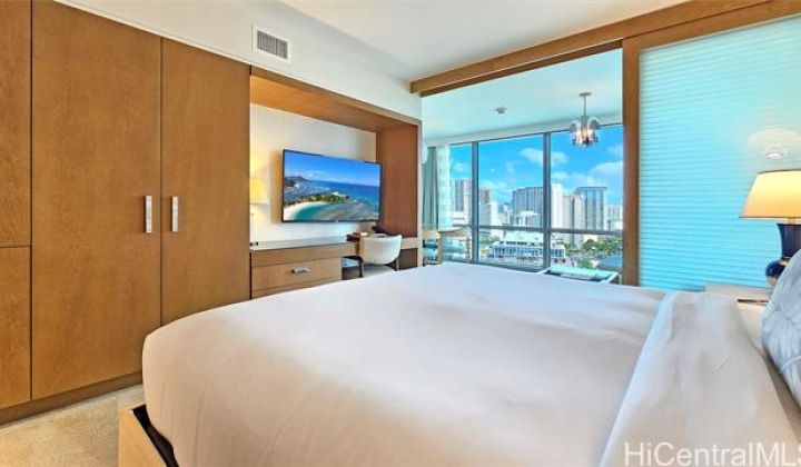 383 Kalaimoku Street,Honolulu,Hawaii,96815,1 BathroomBathrooms,Condo/Townhouse,Kalaimoku,20,18279374
