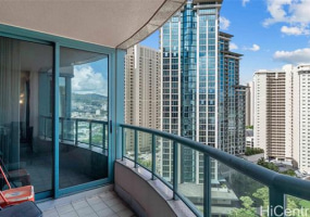 1888 Kalakaua Avenue,Honolulu,Hawaii,96815,2 ベッドルーム ベッドルーム,2 バスルームバスルーム,コンド / タウンハウス,Kalakaua,21,18279599