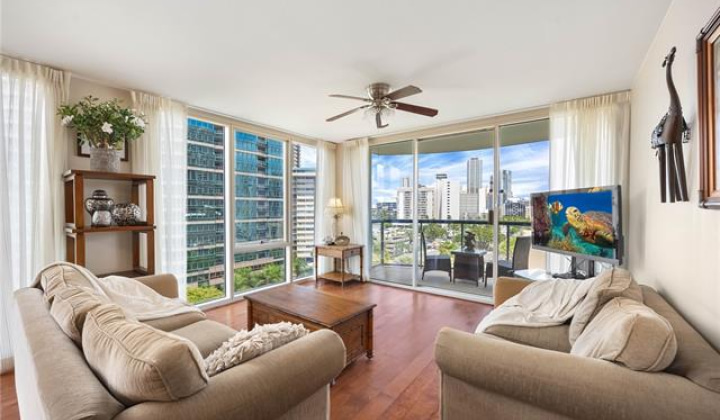 1837 Kalakaua Avenue,Honolulu,Hawaii,96815,2 ベッドルーム ベッドルーム,2 バスルームバスルーム,コンド / タウンハウス,Kalakaua,10,19451647