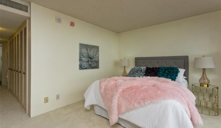1650 Ala Moana Boulevard,Honolulu,Hawaii,96815,1 Bedroom Bedrooms,1 BathroomBathrooms,Condo/Townhouse,Ala Moana,20,18280697