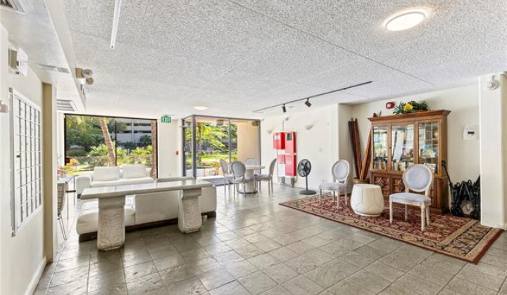 440 Seaside Avenue,Honolulu,Hawaii,96815,1 ベッドルーム ベッドルーム,1 バスルームバスルーム,コンド / タウンハウス,Seaside,5,18735836