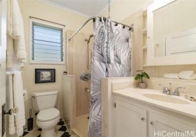 3242 Hinano Street,Honolulu,Hawaii,96815,5 ベッドルーム ベッドルーム,2 バスルームバスルーム,一戸建て,Hinano,18281215