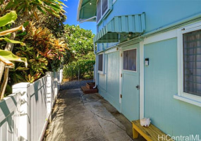 3242 Hinano Street,Honolulu,Hawaii,96815,5 ベッドルーム ベッドルーム,2 バスルームバスルーム,一戸建て,Hinano,18281215