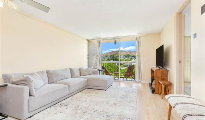 1720 Huna Street,Honolulu,Hawaii,96817,2 ベッドルーム ベッドルーム,1 バスルームバスルーム,コンド / タウンハウス,Huna,7,18281768