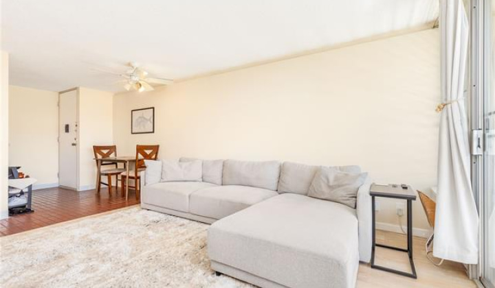 1720 Huna Street,Honolulu,Hawaii,96817,2 ベッドルーム ベッドルーム,1 バスルームバスルーム,コンド / タウンハウス,Huna,7,18281768