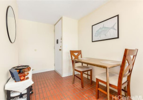 1720 Huna Street,Honolulu,Hawaii,96817,2 ベッドルーム ベッドルーム,1 バスルームバスルーム,コンド / タウンハウス,Huna,7,18281768