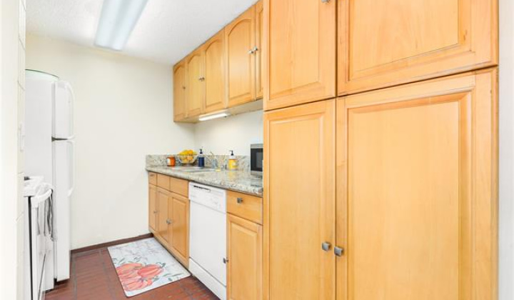 1720 Huna Street,Honolulu,Hawaii,96817,2 ベッドルーム ベッドルーム,1 バスルームバスルーム,コンド / タウンハウス,Huna,7,18281768