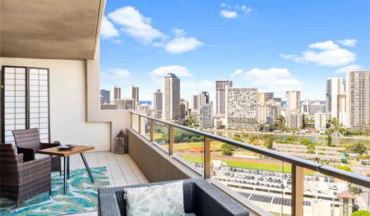 581 Kamoku Street,Honolulu,Hawaii,96826,2 ベッドルーム ベッドルーム,2 バスルームバスルーム,コンド / タウンハウス,Kamoku,24,18738233