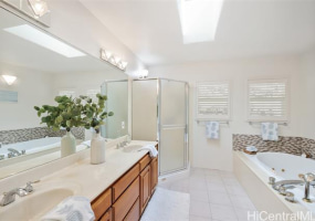 2897 Kalawao Street,Honolulu,Hawaii,96822,4 Bedrooms Bedrooms,3 BathroomsBathrooms,Single family,Kalawao,18282428