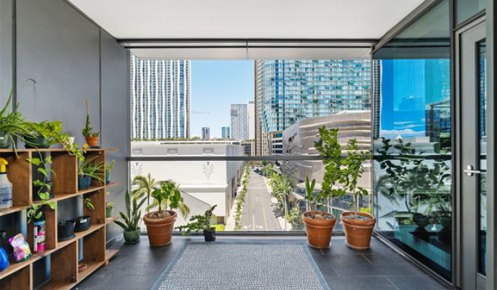 1108 Auahi Street,Honolulu,Hawaii,96814,1 Bedroom Bedrooms,1 BathroomBathrooms,Condo/Townhouse,Auahi,5,18790579
