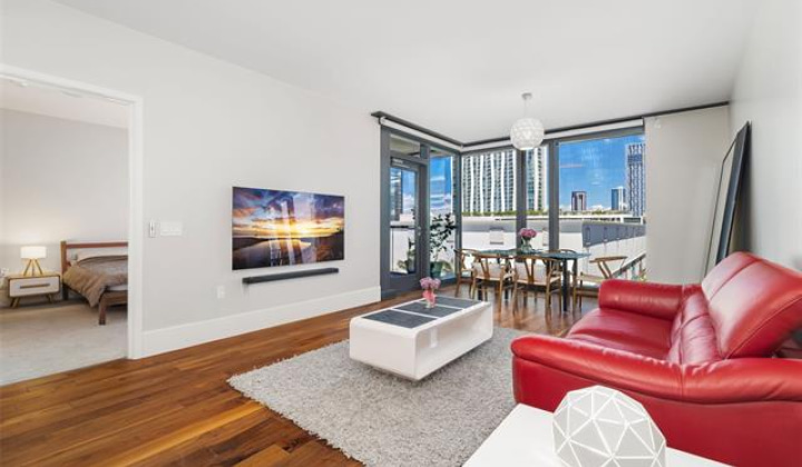 1108 Auahi Street,Honolulu,Hawaii,96814,1 Bedroom Bedrooms,1 BathroomBathrooms,Condo/Townhouse,Auahi,5,18790579