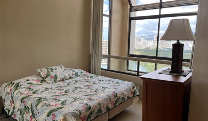300 Wai Nani Way,Honolulu,Hawaii,96815,2 ベッドルーム ベッドルーム,2 バスルームバスルーム,コンド / タウンハウス,Wai Nani,24,18738370