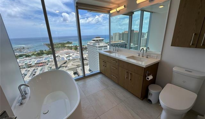 629 Keeaumoku Street,Honolulu,Hawaii,96814,2 ベッドルーム ベッドルーム,2 バスルームバスルーム,コンド / タウンハウス,Keeaumoku,33,18738419