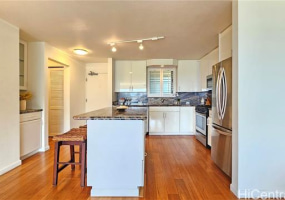 425 Ena Road,Honolulu,Hawaii,96815,1 Bedroom Bedrooms,1 BathroomBathrooms,Condo/Townhouse,Ena,9,17860162