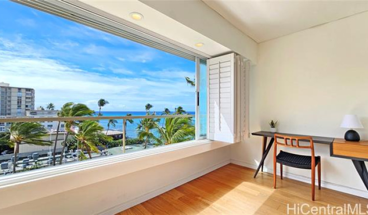 425 Ena Road,Honolulu,Hawaii,96815,1 Bedroom Bedrooms,1 BathroomBathrooms,Condo/Townhouse,Ena,9,17860162