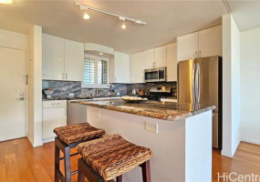 2895 Kalakaua Avenue,Honolulu,Hawaii,96815,1 Bedroom Bedrooms,1 BathroomBathrooms,Condo/Townhouse,Kalakaua,6,18282833