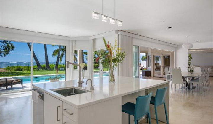5641 Kalanianaole Highway,Honolulu,Hawaii,96821,5 ベッドルーム ベッドルーム,5 バスルームバスルーム,一戸建て,Kalanianaole,18283265