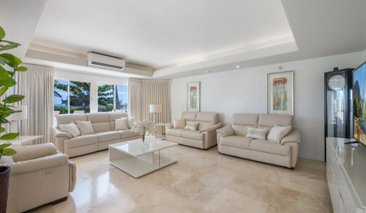 5641 Kalanianaole Highway,Honolulu,Hawaii,96821,5 ベッドルーム ベッドルーム,5 バスルームバスルーム,一戸建て,Kalanianaole,18283265