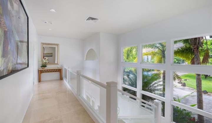 5641 Kalanianaole Highway,Honolulu,Hawaii,96821,5 ベッドルーム ベッドルーム,5 バスルームバスルーム,一戸建て,Kalanianaole,18283265