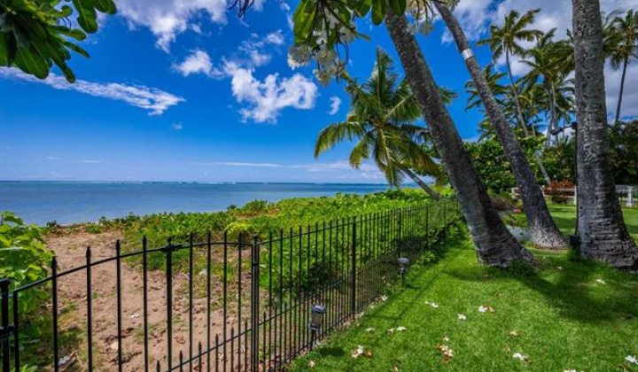5641 Kalanianaole Highway,Honolulu,Hawaii,96821,5 ベッドルーム ベッドルーム,5 バスルームバスルーム,一戸建て,Kalanianaole,18283265