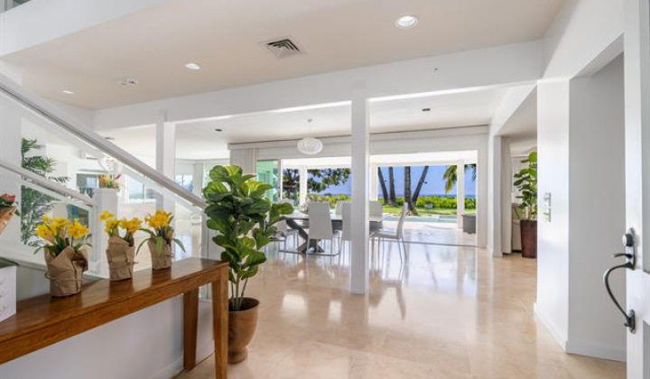5641 Kalanianaole Highway,Honolulu,Hawaii,96821,5 ベッドルーム ベッドルーム,5 バスルームバスルーム,一戸建て,Kalanianaole,18283265