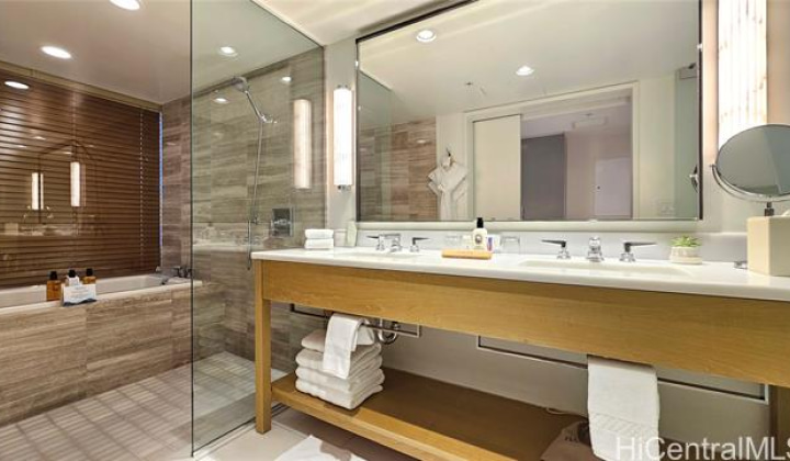 383 Kalaimoku Street,Honolulu,Hawaii,96815,1 BathroomBathrooms,Condo/Townhouse,Kalaimoku,17,19456184