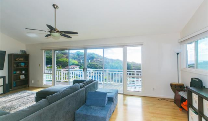 425 Ena Road,Honolulu,Hawaii,96815,1 Bedroom Bedrooms,1 BathroomBathrooms,Condo/Townhouse,Ena,3,17861232