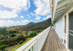 1059 Kamehame Drive,Honolulu,Hawaii,96825,3 ベッドルーム ベッドルーム,3 バスルームバスルーム,一戸建て,Kamehame,18285157