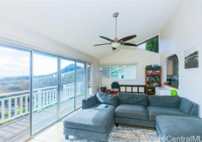 1059 Kamehame Drive,Honolulu,Hawaii,96825,3 ベッドルーム ベッドルーム,3 バスルームバスルーム,一戸建て,Kamehame,18285157