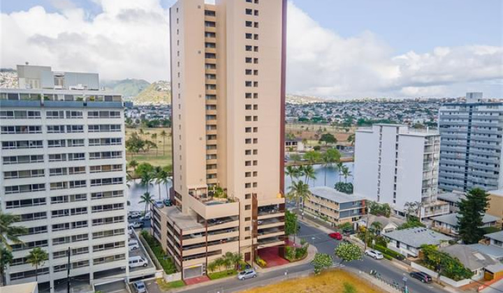 320 Liliuokalani Avenue,Honolulu,Hawaii,96815,2 ベッドルーム ベッドルーム,1 バスルームバスルーム,コンド / タウンハウス,Liliuokalani,9,18285261