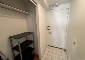 2463 Kuhio Avenue,Honolulu,Hawaii,96815,1 BathroomBathrooms,Condo/Townhouse,Kuhio,4,18741163
