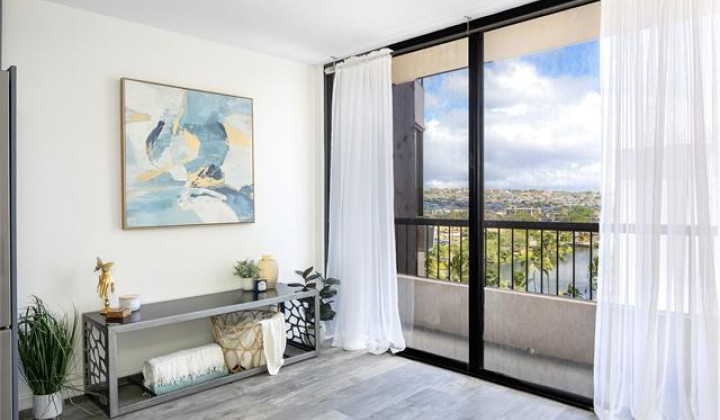 320 Liliuokalani Avenue,Honolulu,Hawaii,96815,2 ベッドルーム ベッドルーム,1 バスルームバスルーム,コンド / タウンハウス,Liliuokalani,9,18285261