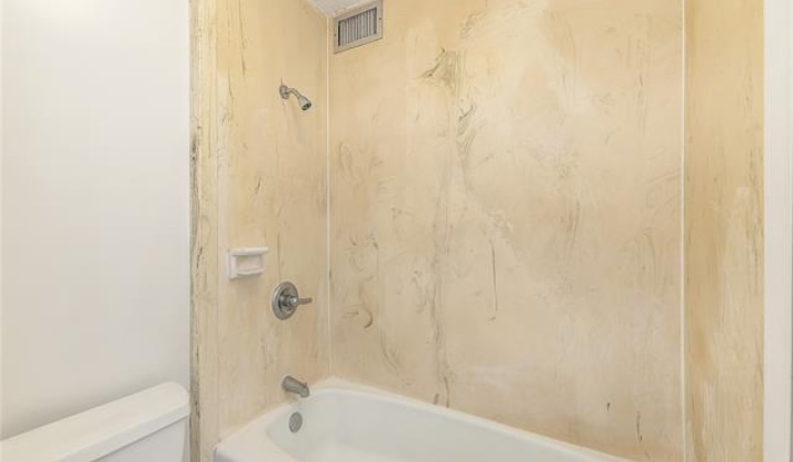 1630 Liholiho Street,Honolulu,Hawaii,96822,1 Bedroom Bedrooms,1 BathroomBathrooms,Condo/Townhouse,Liholiho,14,18285549