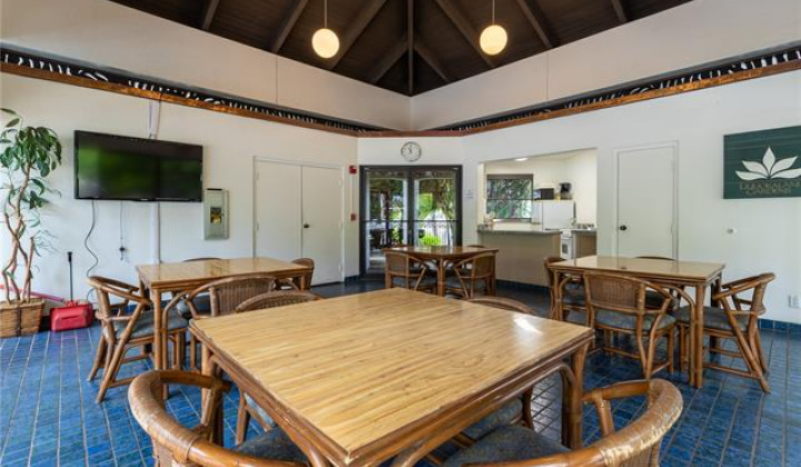 300 Wai Nani Way,Honolulu,Hawaii,96815,1 ベッドルーム ベッドルーム,1 バスルームバスルーム,コンド / タウンハウス,Wai Nani,11,18741645