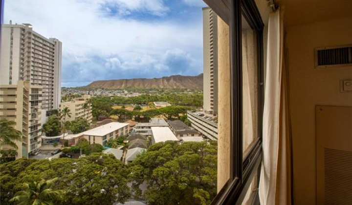 300 Wai Nani Way,Honolulu,Hawaii,96815,1 ベッドルーム ベッドルーム,1 バスルームバスルーム,コンド / タウンハウス,Wai Nani,11,18741645