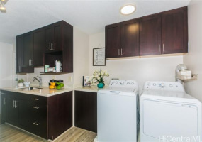 2442 Kuhio Avenue,Honolulu,Hawaii,96815,2 ベッドルーム ベッドルーム,1 バスルームバスルーム,コンド / タウンハウス,Kuhio,9,18286729