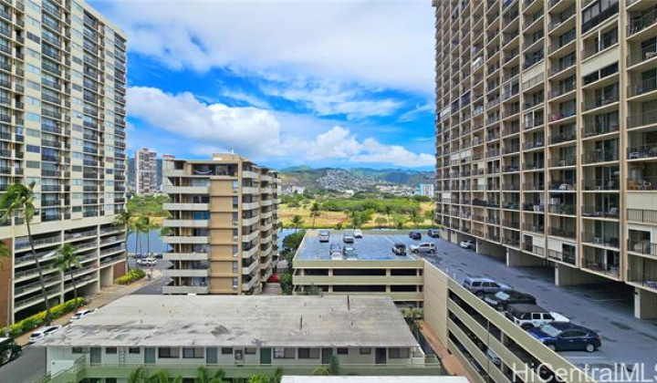 431 Nahua Street,Honolulu,Hawaii,96815,2 Bedrooms Bedrooms,2 BathroomsBathrooms,Condo/Townhouse,Nahua,8,18287315