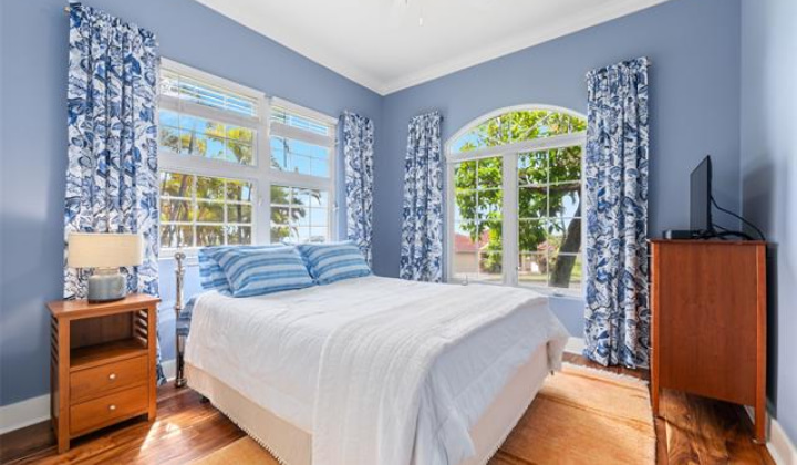 114 Kokololio Place,Honolulu,Hawaii,96821,3 Bedrooms Bedrooms,2 BathroomsBathrooms,Single family,Kokololio,18287401